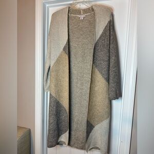 Size Medium Color-block Long Open Sweater